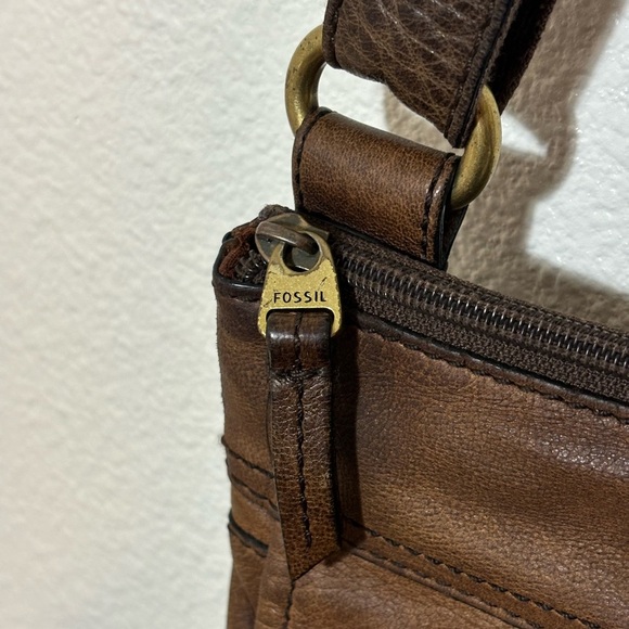 Fossil Stanton Traveler Crossbody Leather Bag | lamb hide | classic | basics - Picture 3 of 16